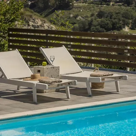 Voltera 빌라 Mantzavináta