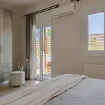 Villa Voltera *